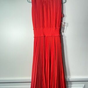 Elegant Red Pleated Dress
